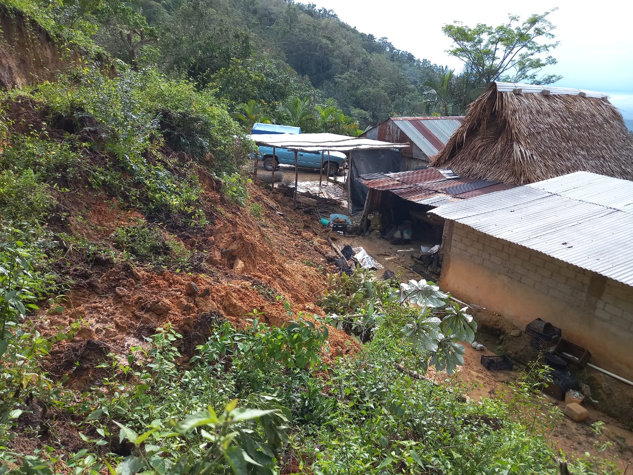 Siguen Estragos Por Lluvias En La Sierra Sur Y En La Costa De Oaxaca 