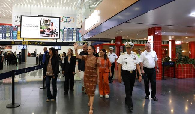 Entrega Sheinbaum la primera fase de remodelación del AICM