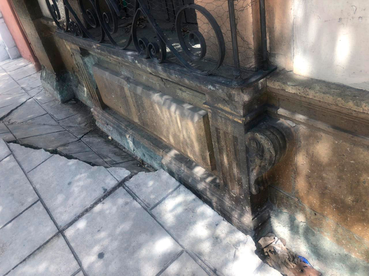 Se puede observar las afectaciones a esta casa habitación.