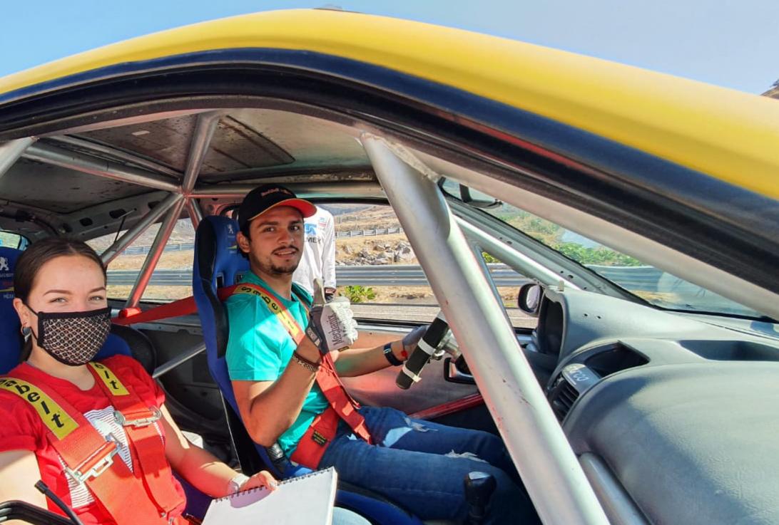 La navegante Montserrat Santana y el piloto Jesús García JR serán la tripulación más joven.