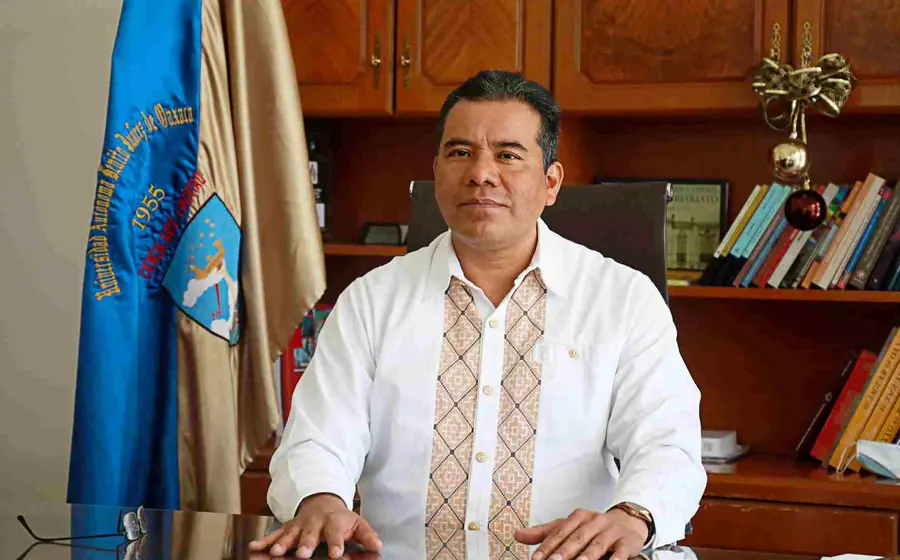 Eduardo Bautista rector uabjo