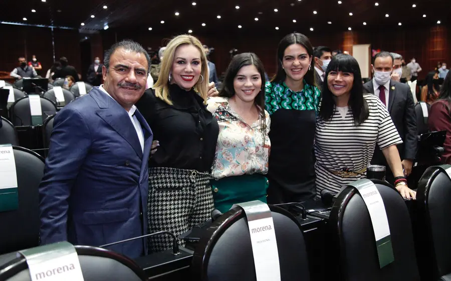 Armando Contreras y legisladoras