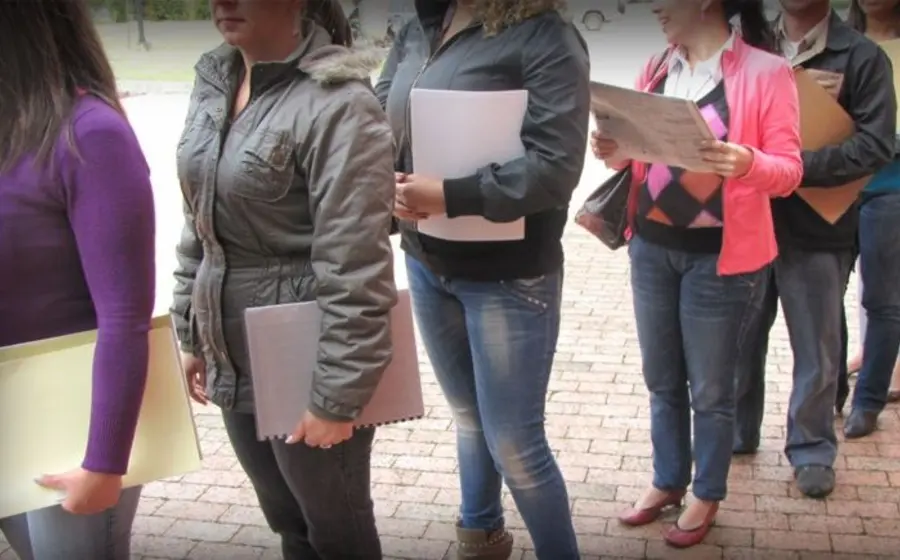 En México suman 526 mil 922 mujeres con educación media superior y superior que sufren desempleo al cierre de noviembre pasado.