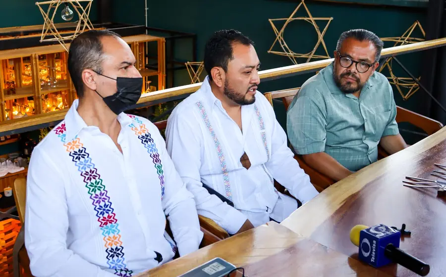 El dirigente del partido Movimiento Ciudadano y Ricardo Coronado Sanginés.