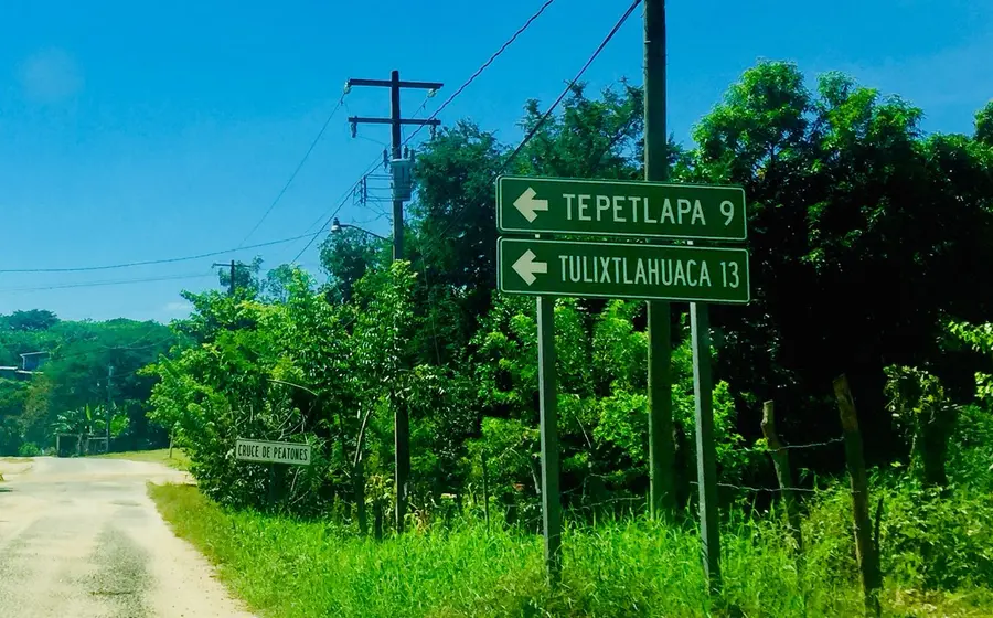 Más de una semana registra el corte carretero Tepetlapa-Tulixtlahuaca.