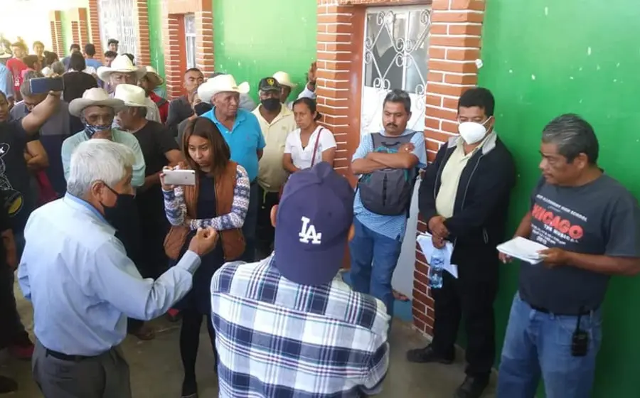ciudadanos protestan