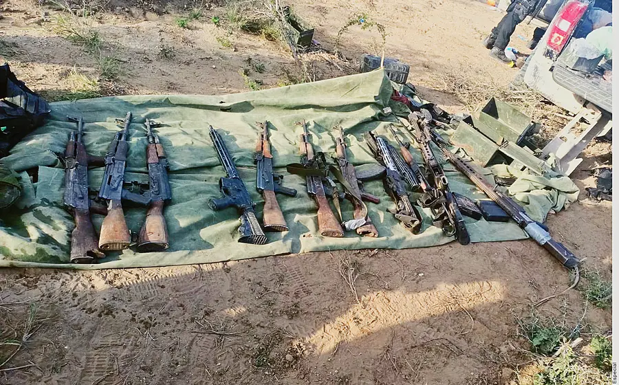 Armas en el suelo