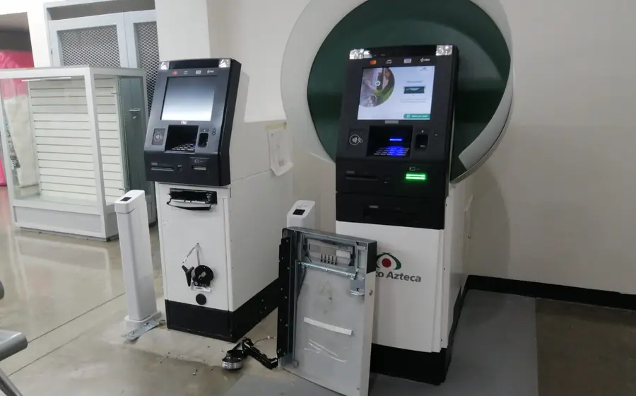 Cajero Banco Azteca
