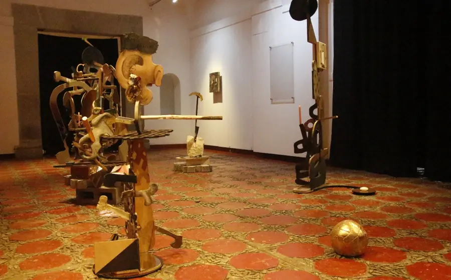 Exposición Cálidas Ruinas