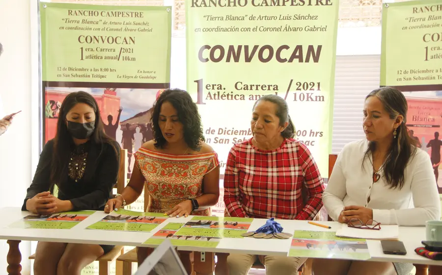 Mujeres dan a conocer carrera atlética