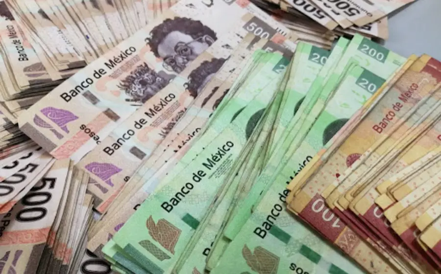Billetes de 100, 200 y 500 pesos
