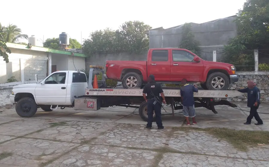 Camioneta recuperada en cateo