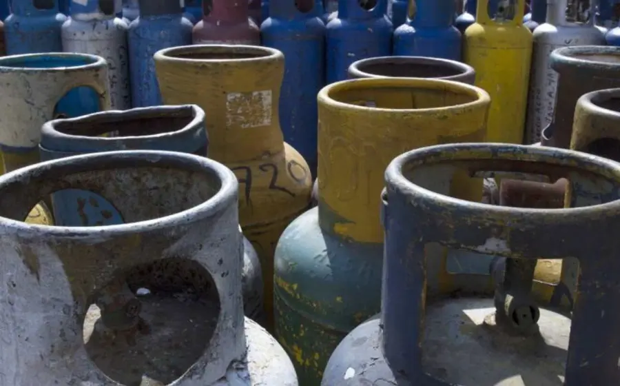 Se recomienda tomar precauciones para evitar incendios en sus hogares debido a los tanques de gas.