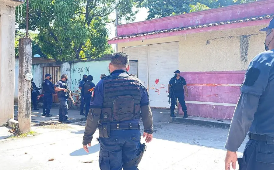 Los hechos ocurrieron ayer en la avenida Ramón Nato, entre las calles Rubén Valencia y La Tehuana, de la colonia Gustavo Pineda de la Cruz, en Juchitán de Zaragoza.