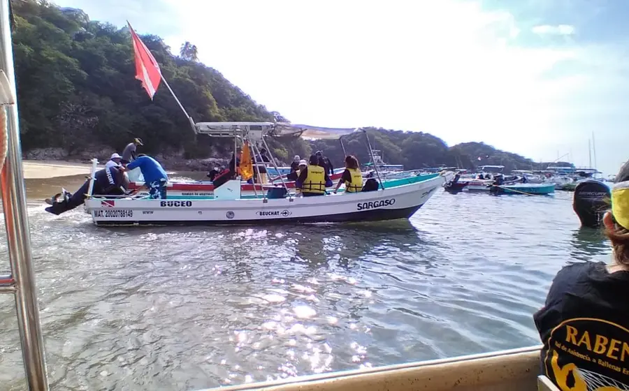 lancha mar oaxaca