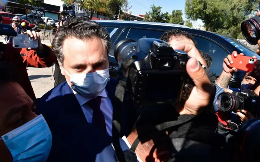 Autoridades federales reportan que Emilio L no tiene “vecinos” ni ha podido deambular por los patios, aunque ya porta el uniforme color beige de los reclusos.