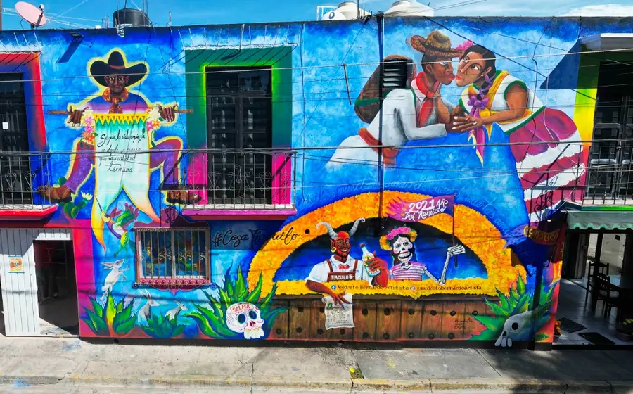 El mural creado por Modesto Bernardo en la calle La Noria, esquina con Manuel Doblado. 