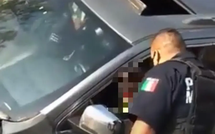 El uniformado declaró que abrió fuego vs la llanta trasera de la camioneta de Octavio Ocaña para que se detuviera, lo que entra entre sus funciones de patrullar.