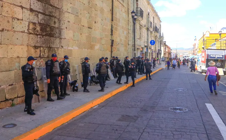Policías en Oaxaca