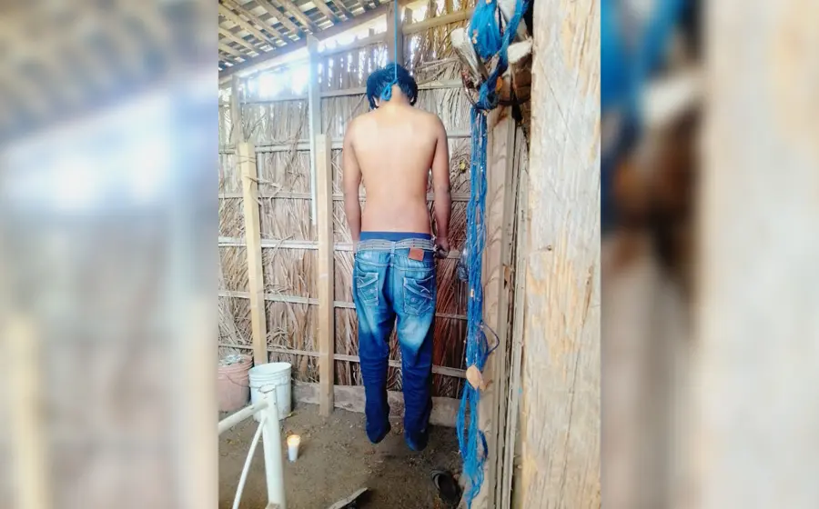 Hombre se suicida