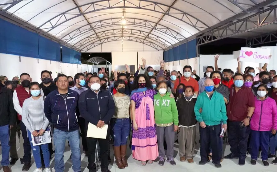 Susana Harp y migrantes