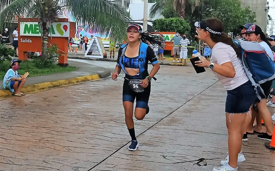 Adriana Carreño en triatlón
