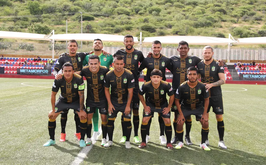 La alineación de los Chapulineros de Oaxaca