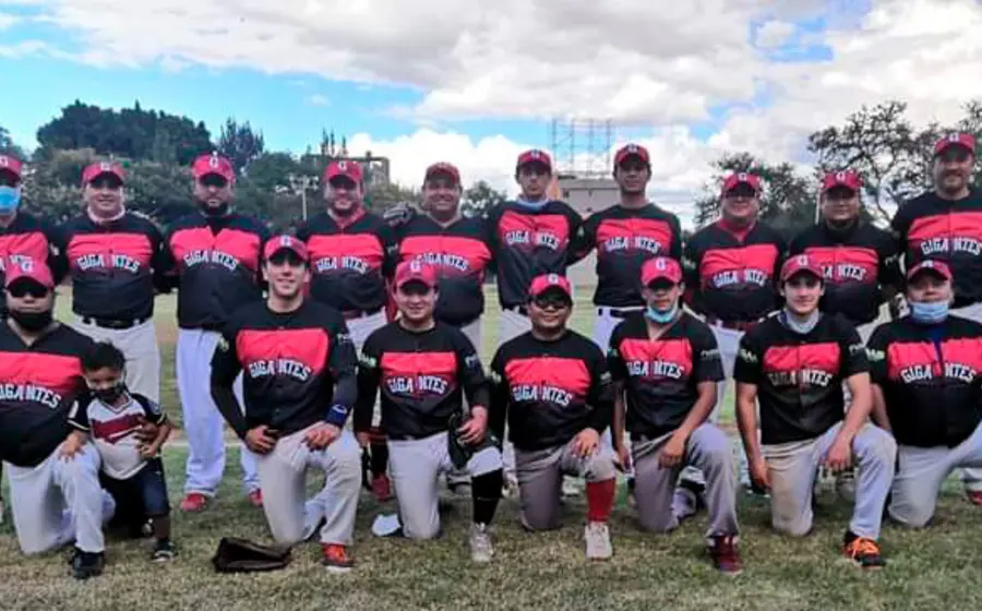 Gigantes de Ixcotel ligó su segundo triunfo de la competencia.