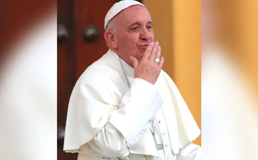 El Pontífice reconoció el valor de las víctimas al denunciar a la Iglesia Católica francesa.  Foto: Agencia Reforma