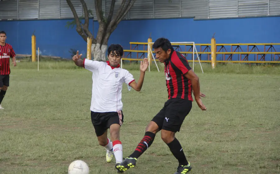 Para el próximo sábado 16 se tiene contemplado arrancar la tercera edición del torneo de futbol siete en el Cabrera Carrasquedo.