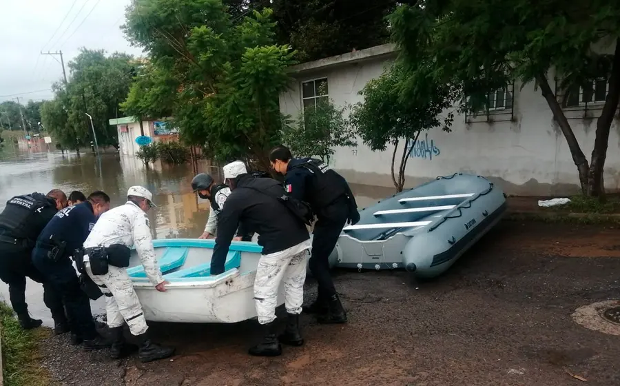  Una fuerte tormenta provocó la alerta por inundaciones severas y se prevé que las lluvias continúen. (Agencia Reforma)