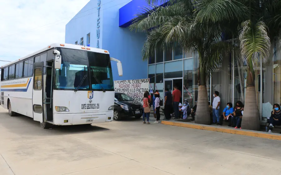 Autobús en STEUABJO