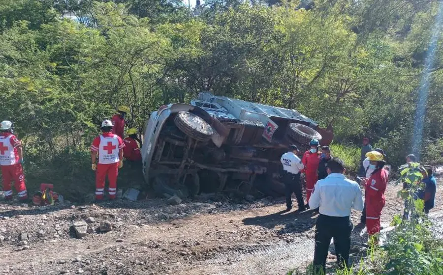 El conductor fue trasladado a una clínica.