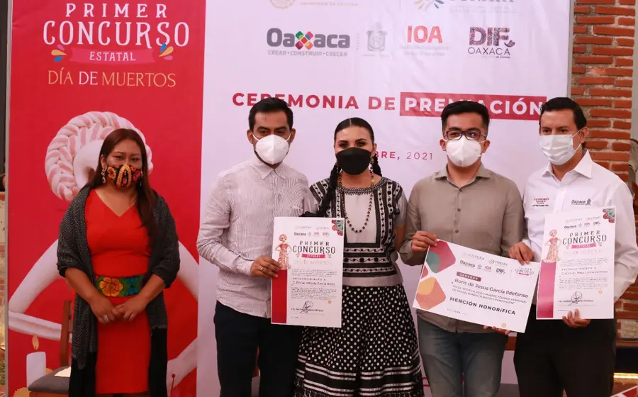 Artesanos oaxaqueños premiados