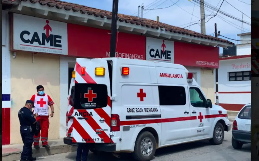 Ambulancia en Juchitán