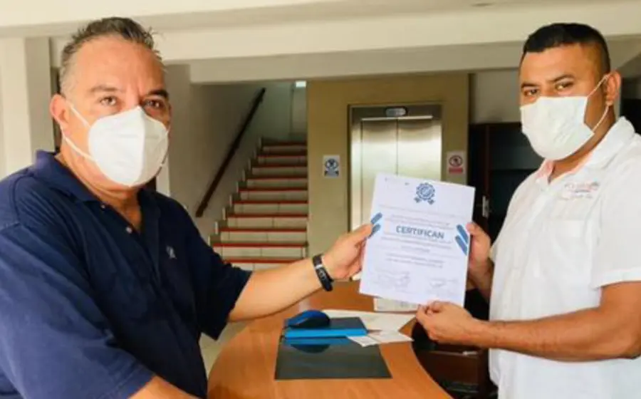 certifican establecimientos personal vacunado 
