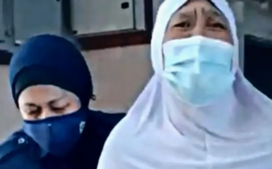 La mujer de 55 años es pescadora y madre de nueve hijos.