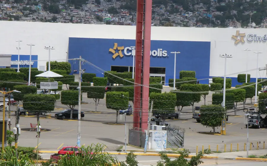 Estacionamiento en centro comercial