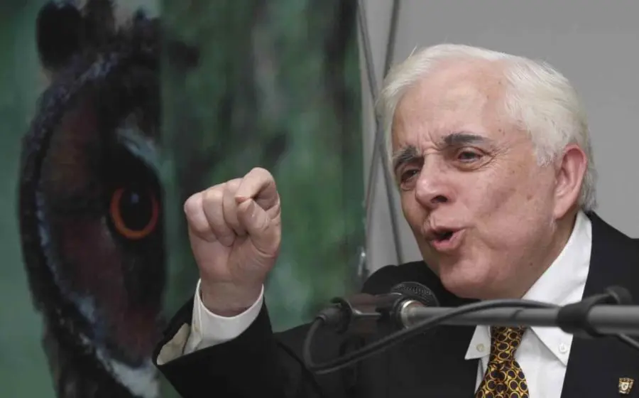 Le pidieron a Góngora Pimentel que aclare los actos que reclama en un plazo de cinco días.