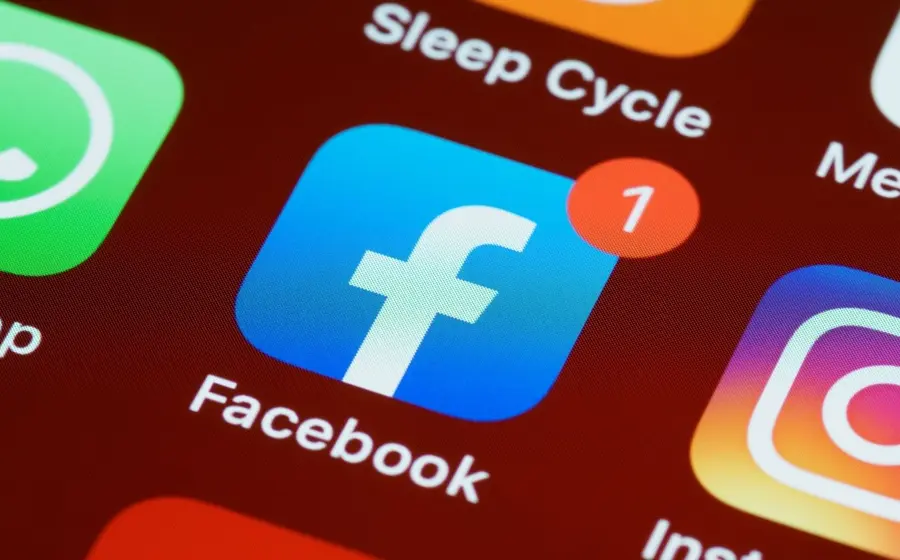 WhatsApp, Facebook e Instagram