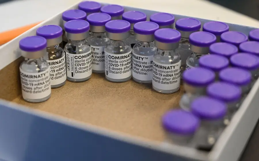 Haber alcanzado un billón de dólares en valor de mercado para las gigantes farmacéuticas se dio gracias al impulso que generó el inicio de la vacunación vs COVID.