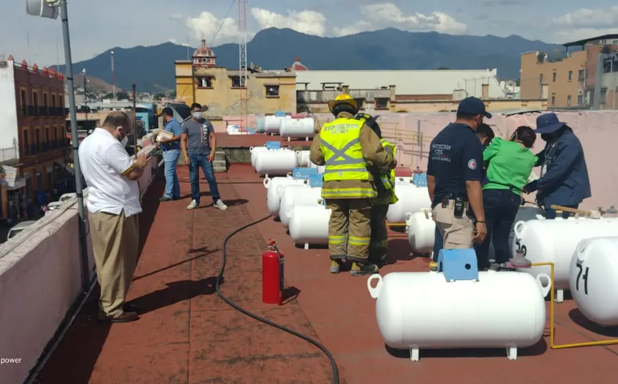 Fuga de gas azotea 20 de noviembre