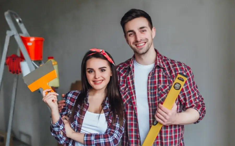 Jóvenes con herramientas