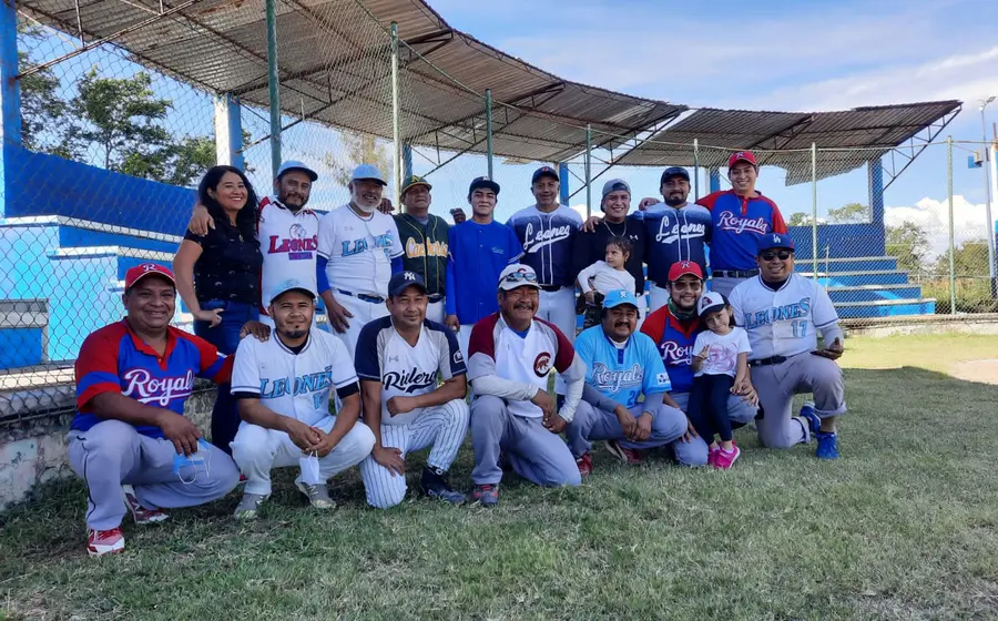 Equipo de beisbol Leones