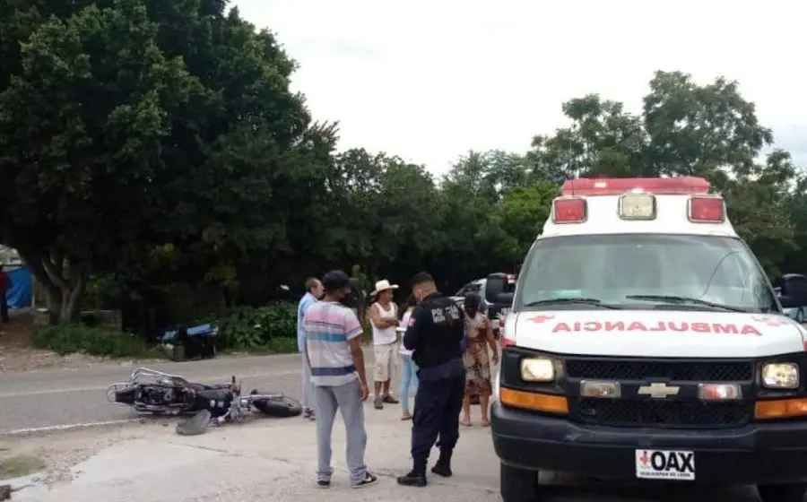 Ambulancia atendiendo lesioandos