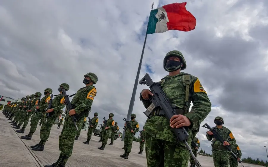 Militares, bandera de México