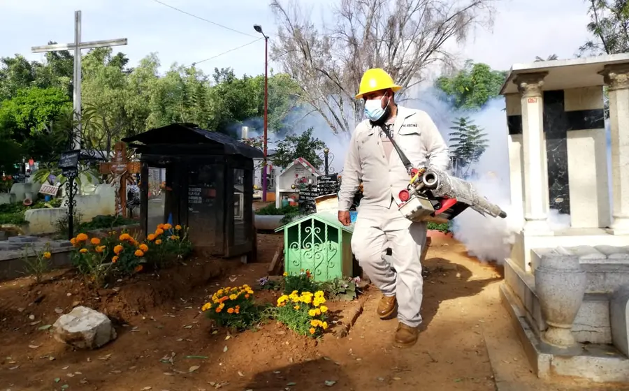 Fumigación de panteones