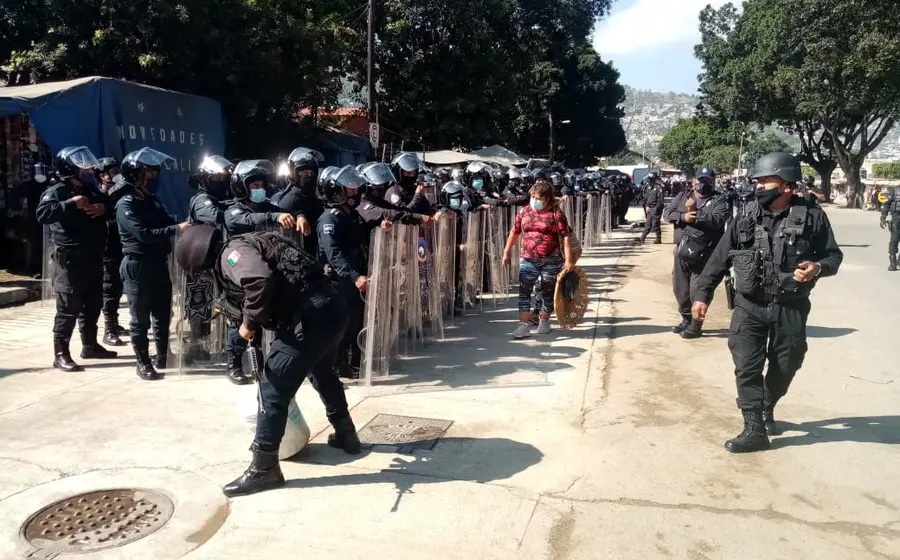 policias