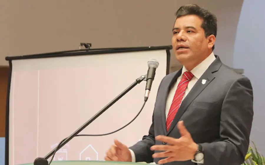 Eduardo Bautista rector uabjo