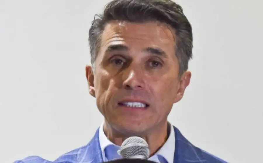 Sergio Mayer se quejó de que cuando fue diputado siempre lo estaban "golpeteando, desacreditando y eso no está padre”.
